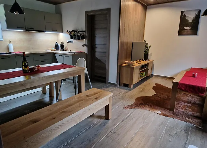 샬레 Viktoria 데마노브스카돌리나